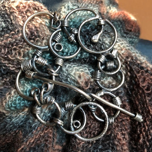 Shawl/Scarf Cuff - Version 5