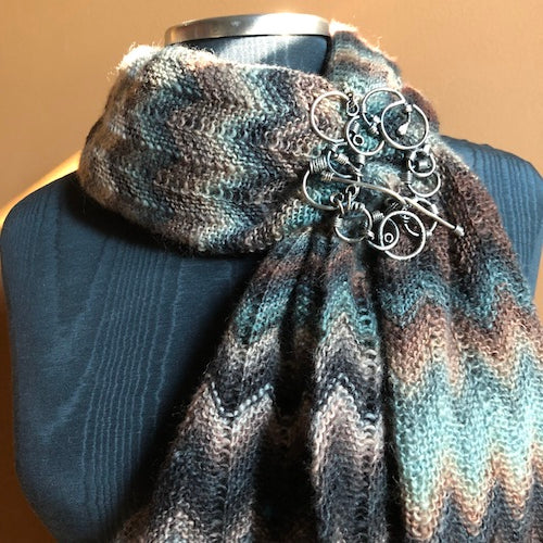 Shawl/Scarf Cuff - Version 5