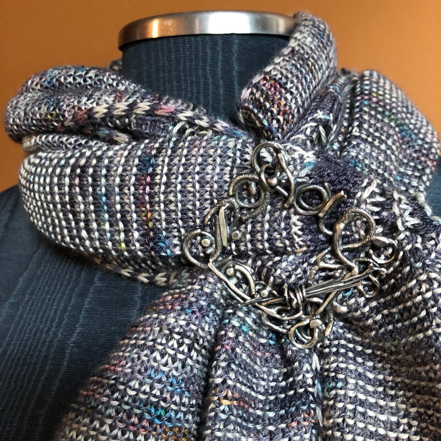 Shawl/Scarf Cuff - Version 7