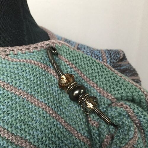 Beaded Safety Pin - Large V3